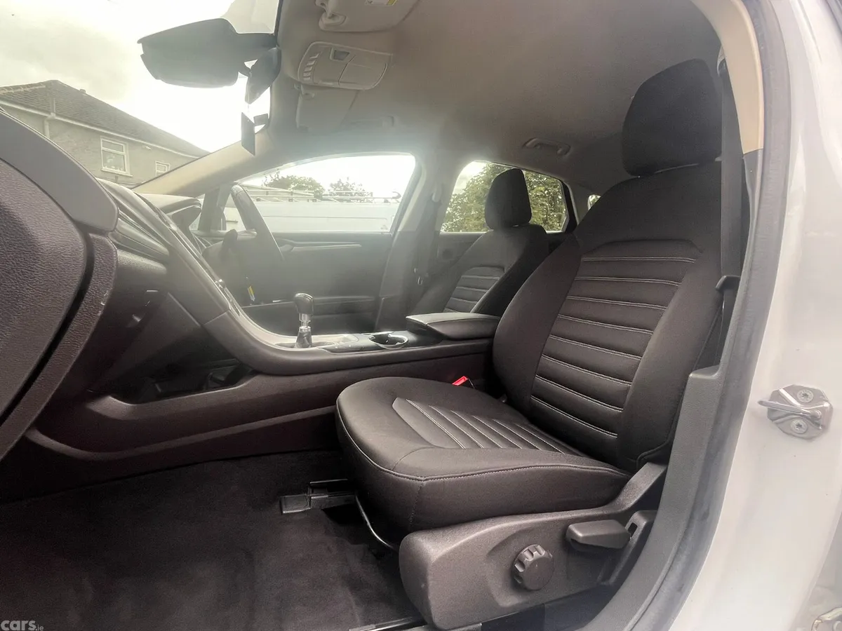 Ford Mondeo Hatchback, Diesel, 2019, White