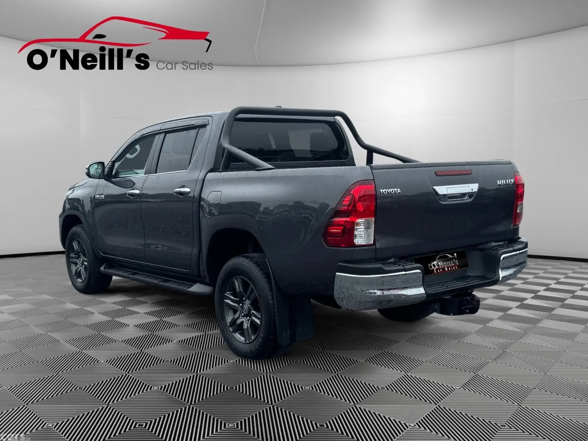 Toyota Hilux Pick Up, Diesel, 2025, Grey