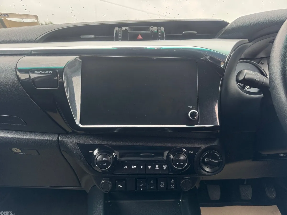Toyota Hilux Pick Up, Diesel, 2025, Grey