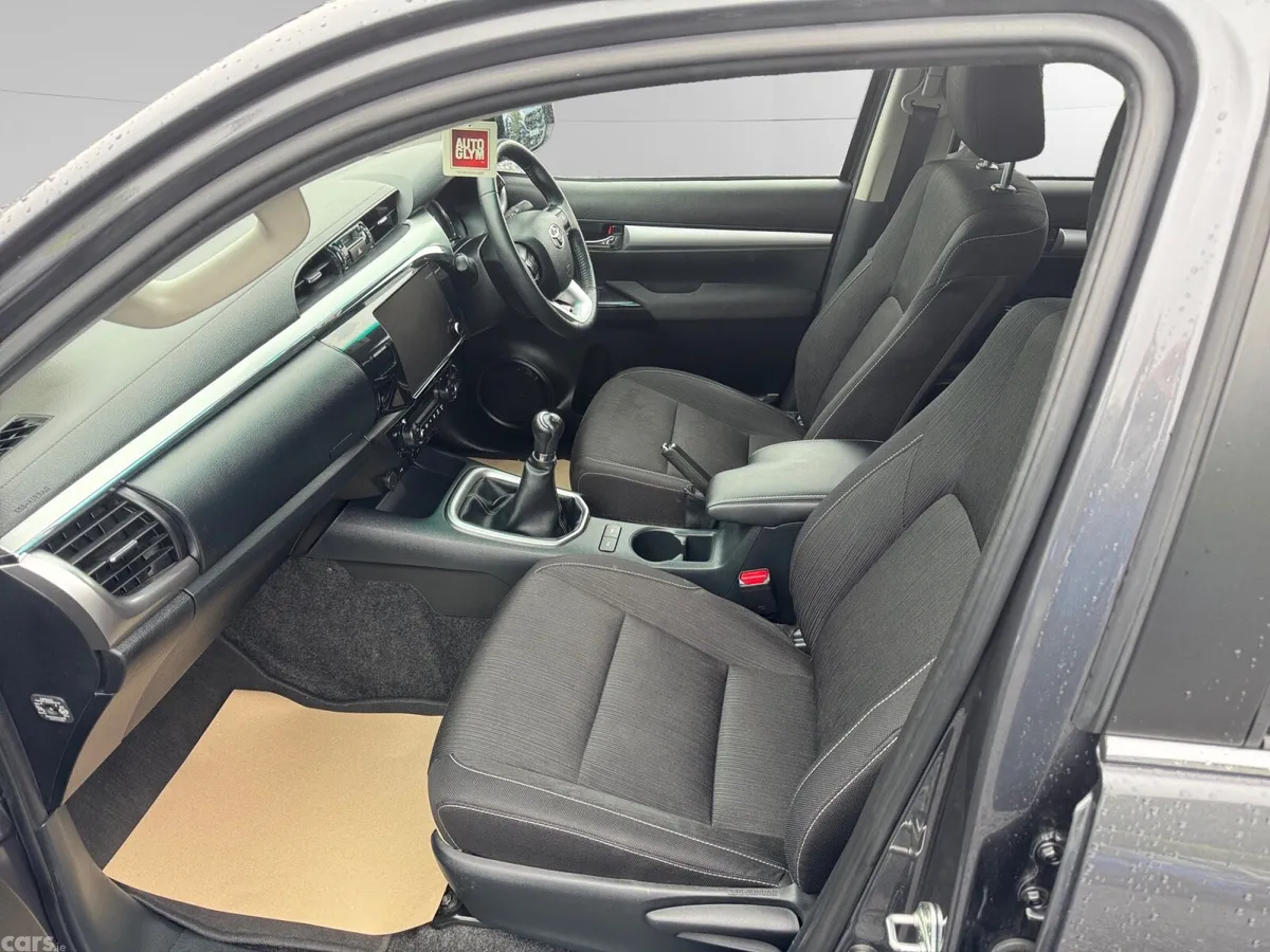 Toyota Hilux Pick Up, Diesel, 2025, Grey