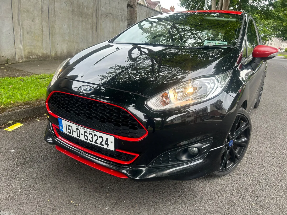 Ford Fiesta Hatchback, Petrol, 2015, Black