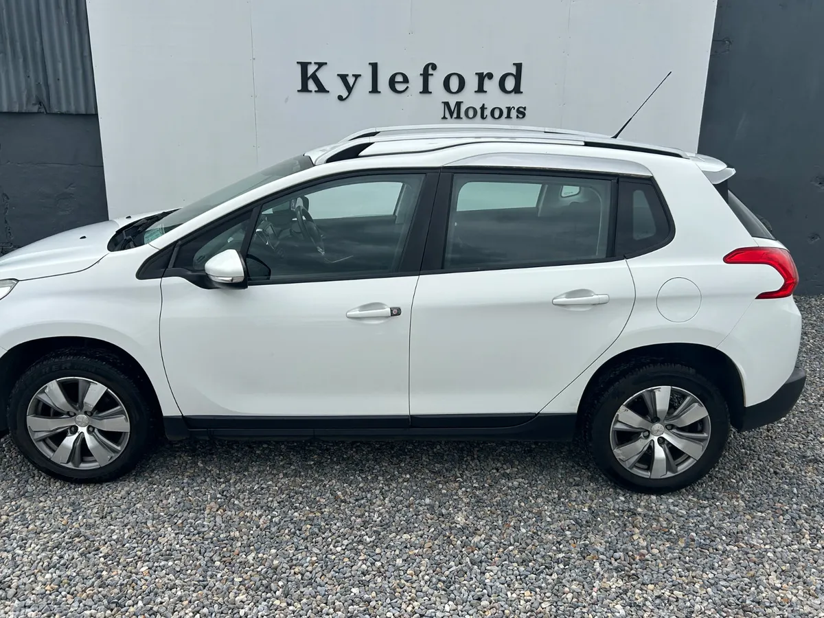 Peugeot 2008 SUV, Petrol, 2015, White