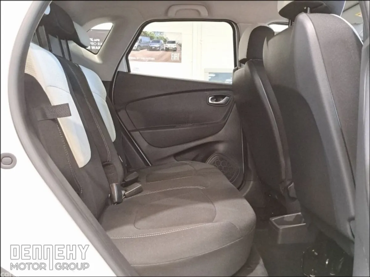 Renault Captur Hatchback, Petrol, 2020, White