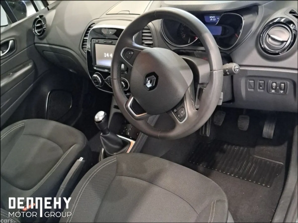 Renault Captur Hatchback, Petrol, 2020, White