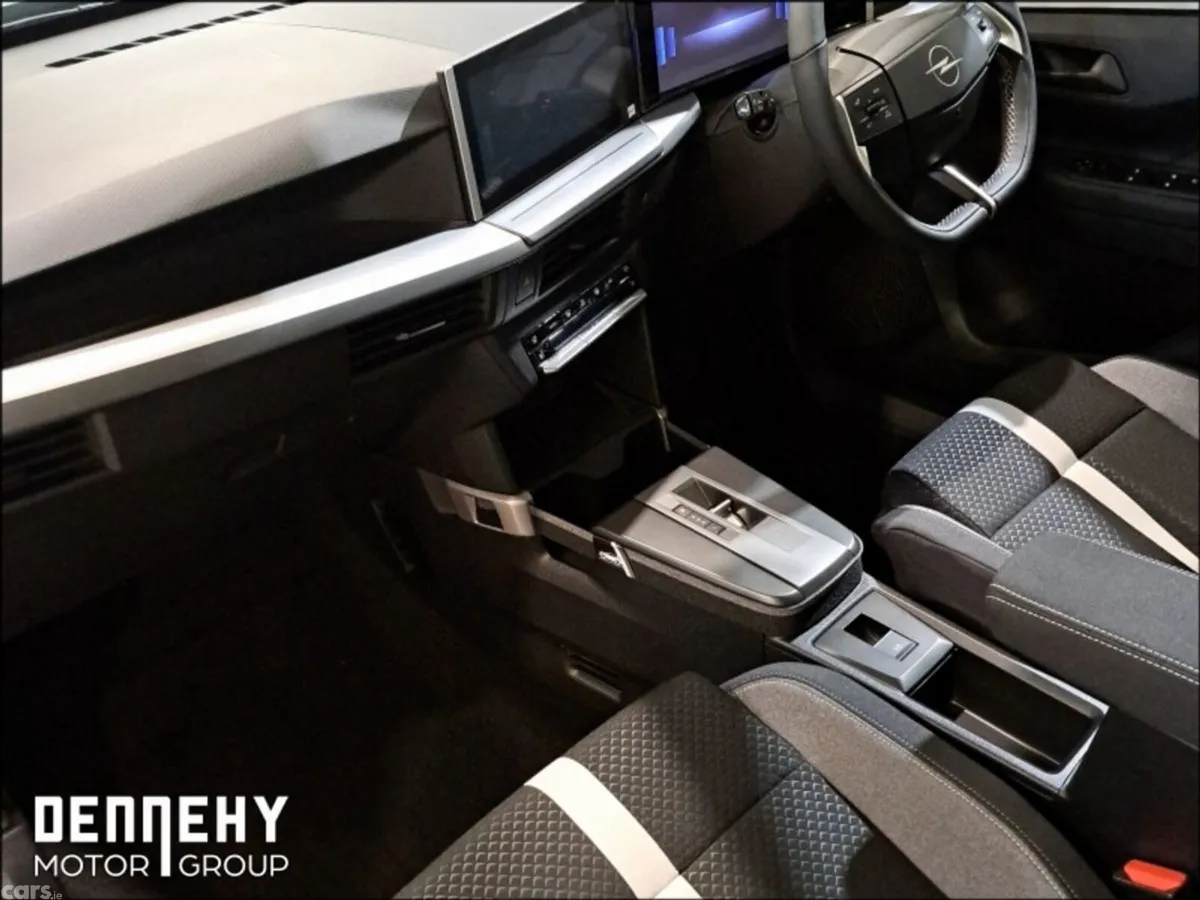 Opel Frontera SUV, Petrol, 2026, 