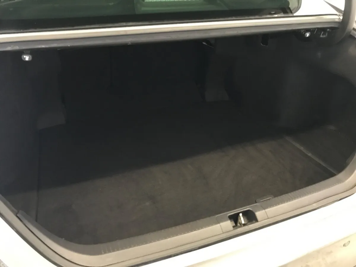 Toyota Camry Saloon, Petrol Hybrid, 2021, Grey
