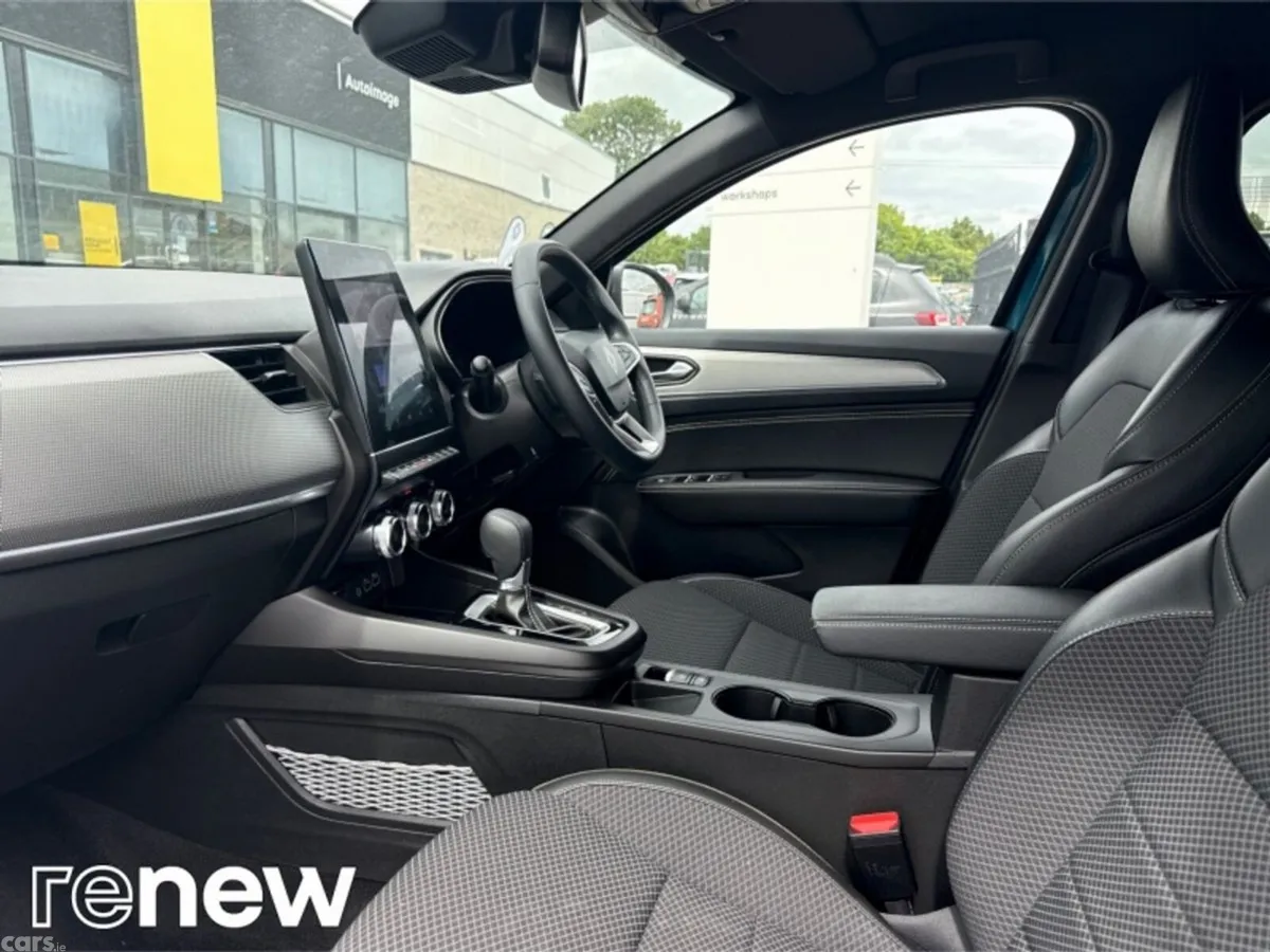 Renault Arkana Hatchback, Petrol Hybrid, 2025, Blue
