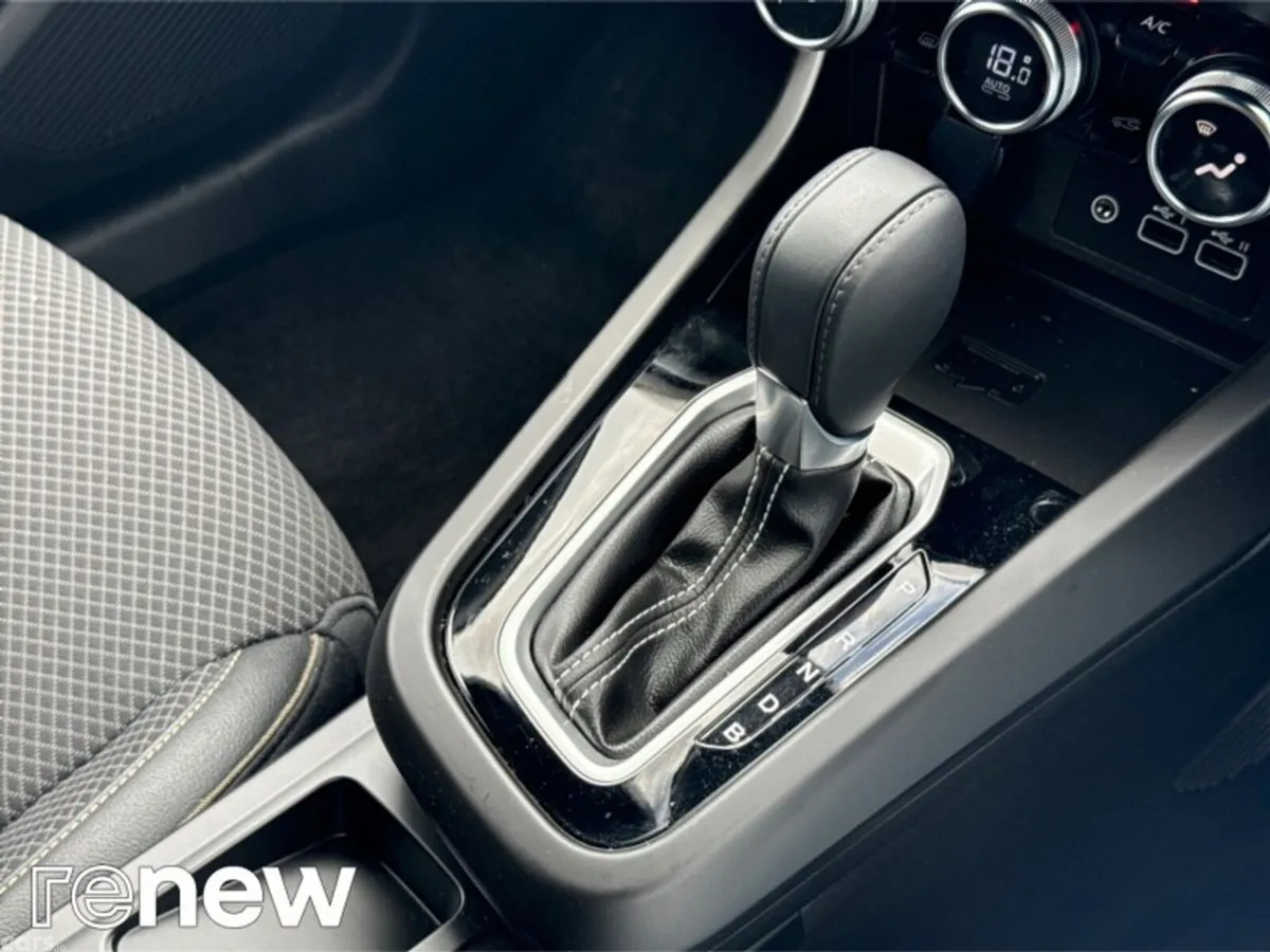 Renault Arkana Hatchback, Petrol Hybrid, 2025, Blue