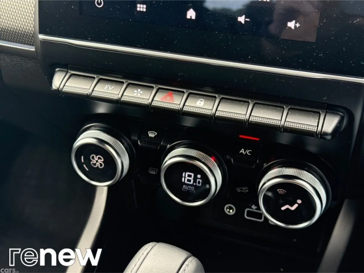 Renault Arkana Hatchback, Petrol Hybrid, 2025, Blue