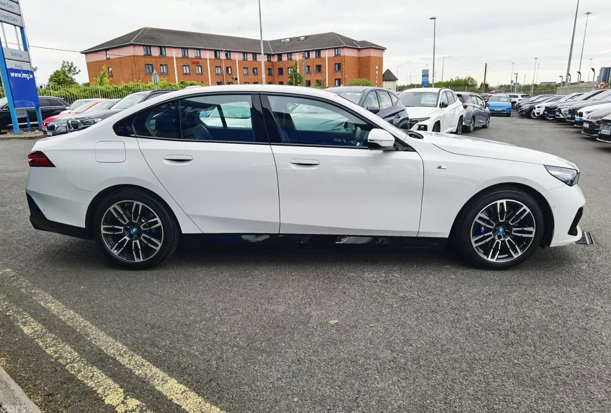 BMW i5 Saloon, Electric, 2024, White