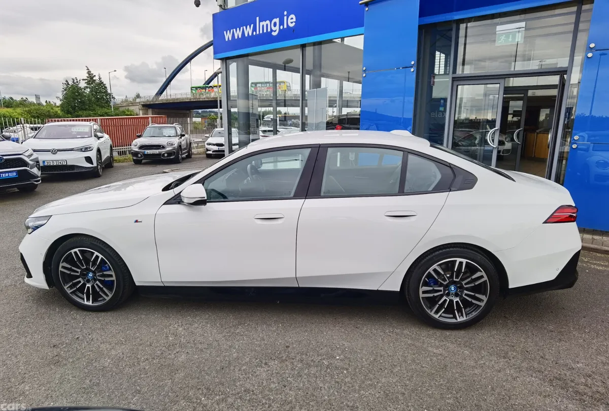 BMW i5 Saloon, Electric, 2024, White