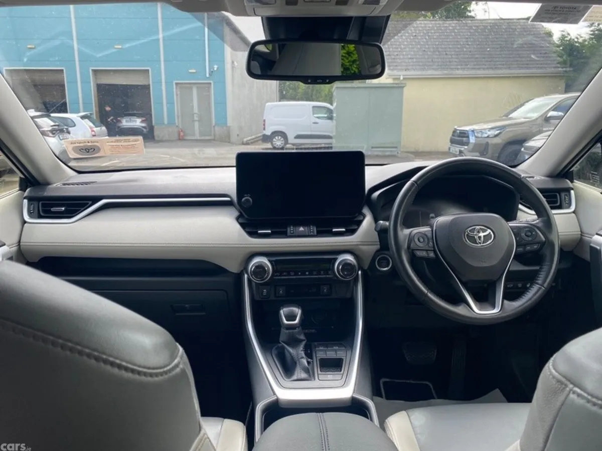 Toyota RAV4 SUV, Petrol Hybrid, 2024, Black