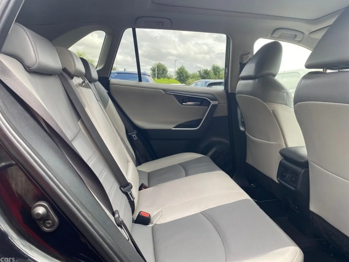 Toyota RAV4 SUV, Petrol Hybrid, 2024, Black