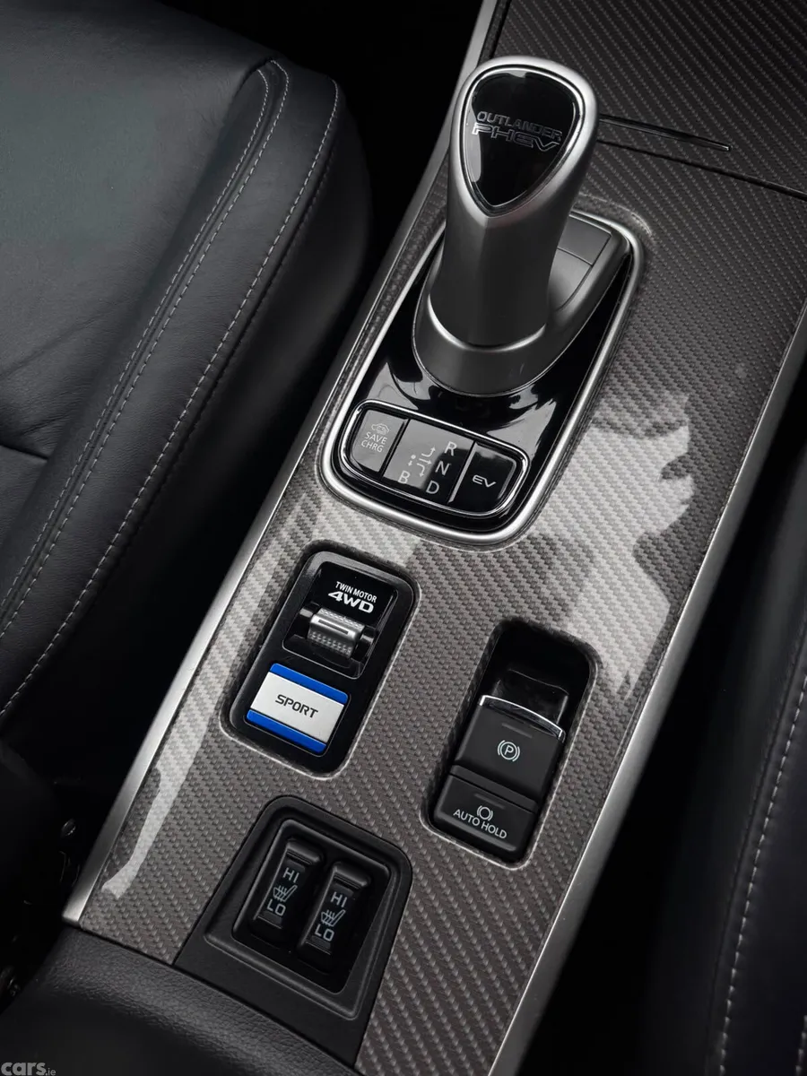 Mitsubishi Outlander SUV, Petrol Plug-in Hybrid, 2019, Black