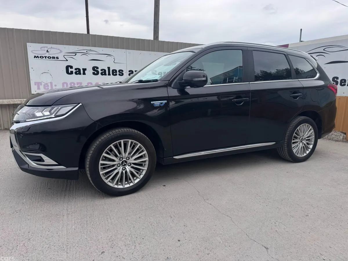 Mitsubishi Outlander SUV, Petrol Plug-in Hybrid, 2019, Black
