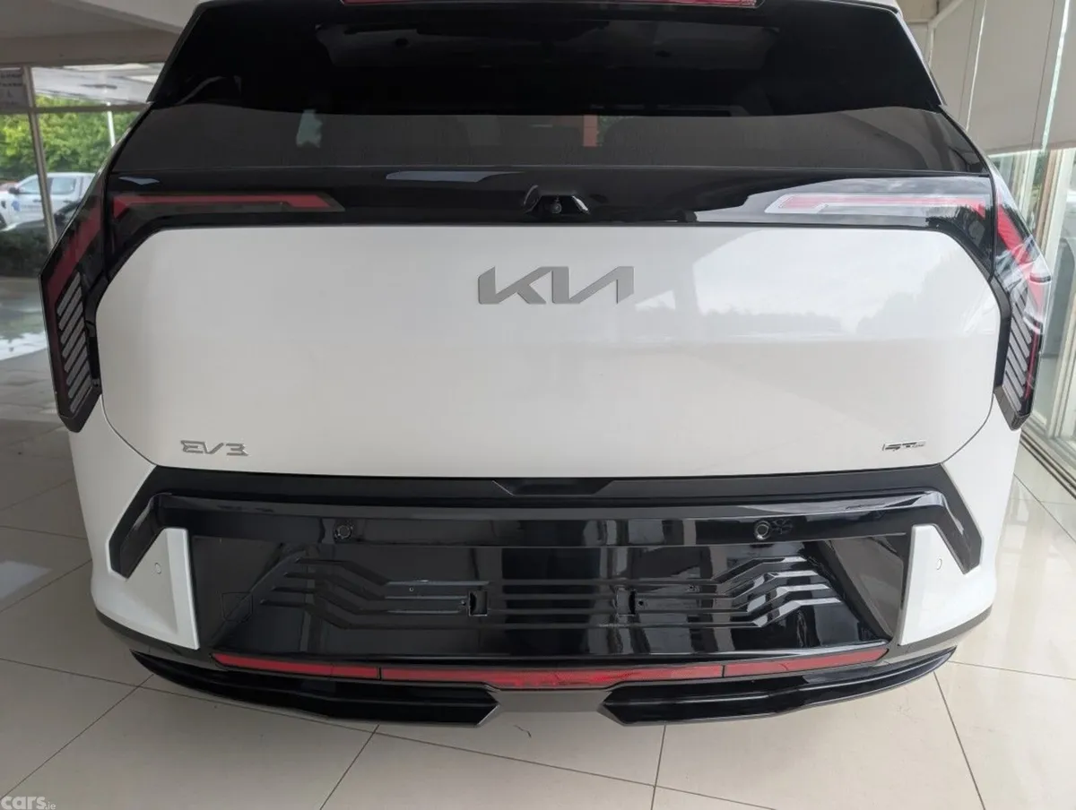 Kia EV3 SUV, Electric, 2026, White