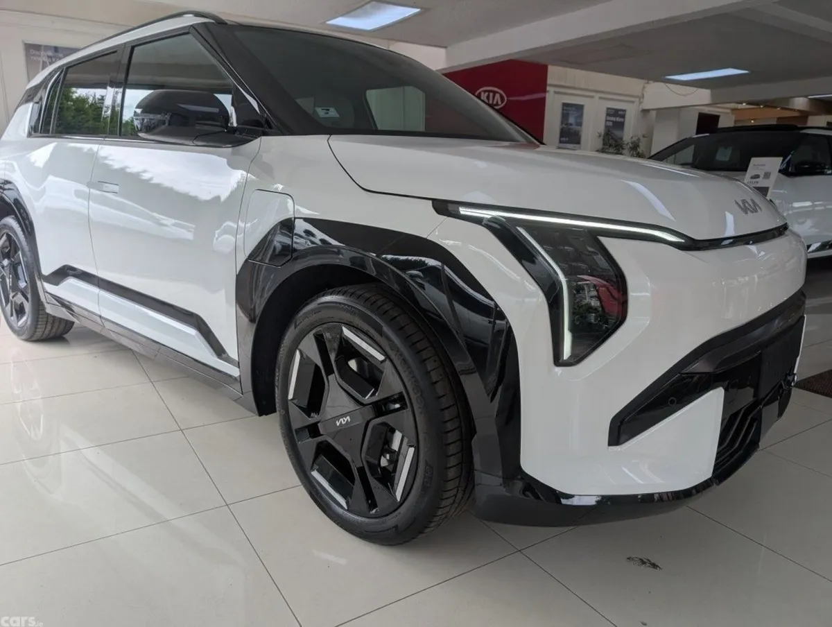 Kia EV3 SUV, Electric, 2026, White