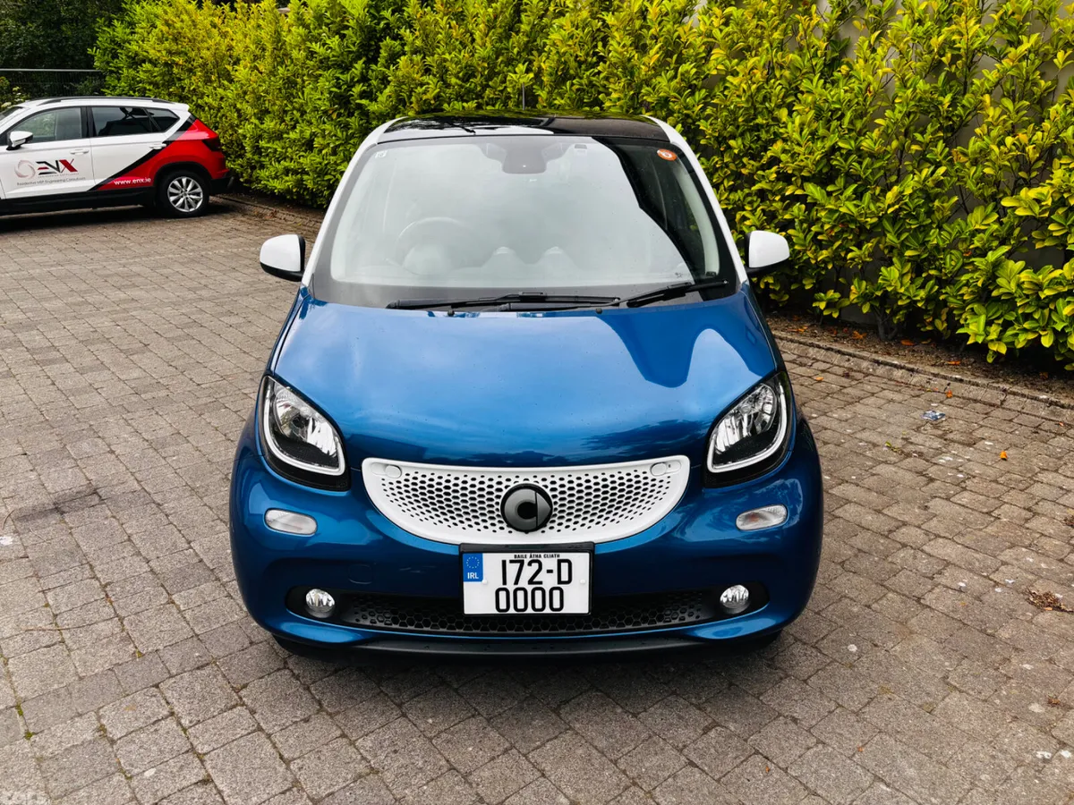 Smart Forfour Hatchback, Petrol, 2017, Blue