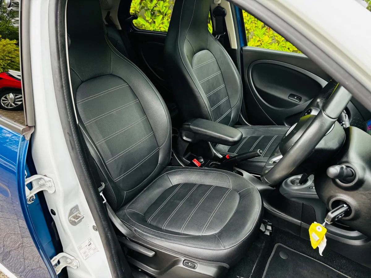 Smart Forfour Hatchback, Petrol, 2017, Blue