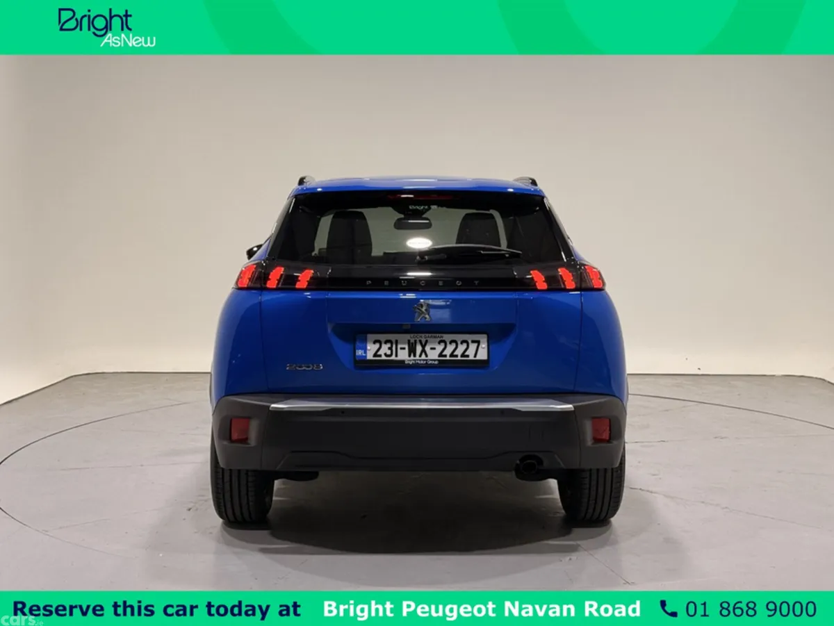 Peugeot 2008 MPV, Petrol, 2023, Blue
