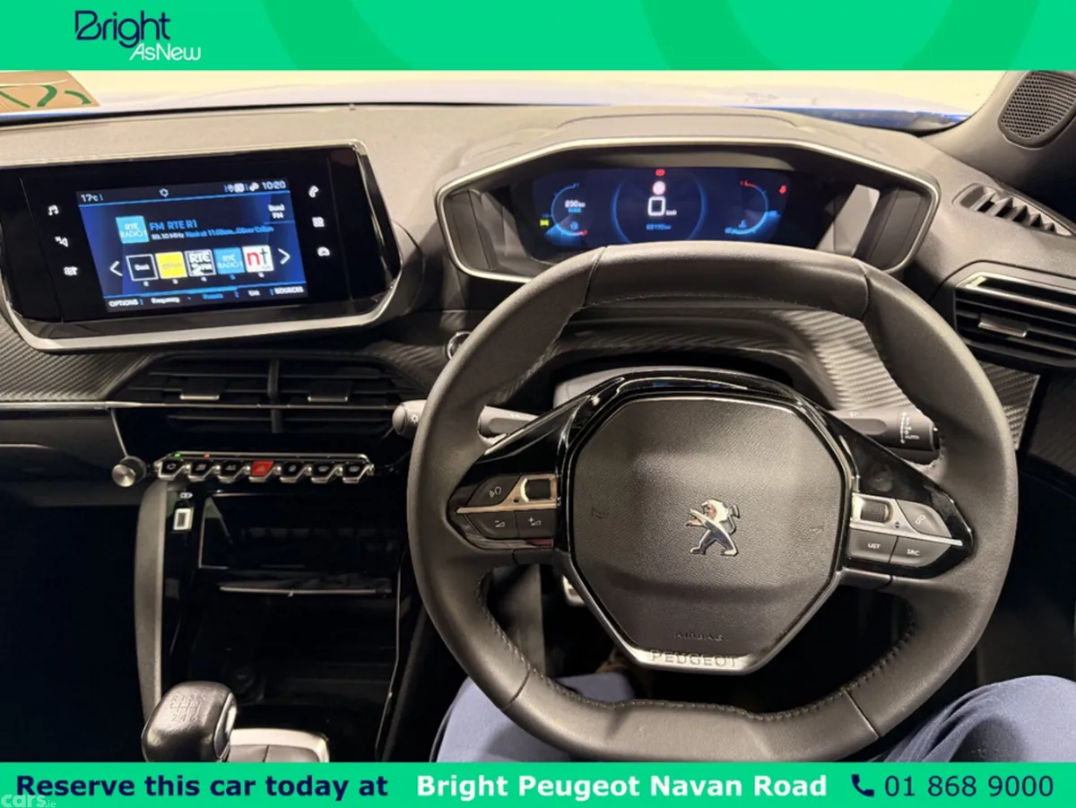 Peugeot 2008 MPV, Petrol, 2023, Blue