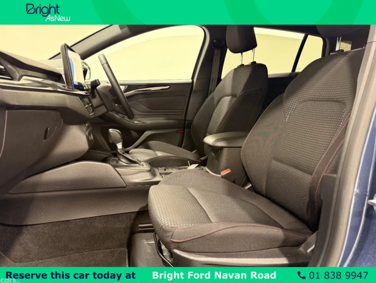 Ford Focus Estate, Petrol, 2024, Blue