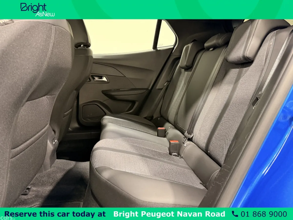 Peugeot 2008 MPV, Petrol, 2023, Blue