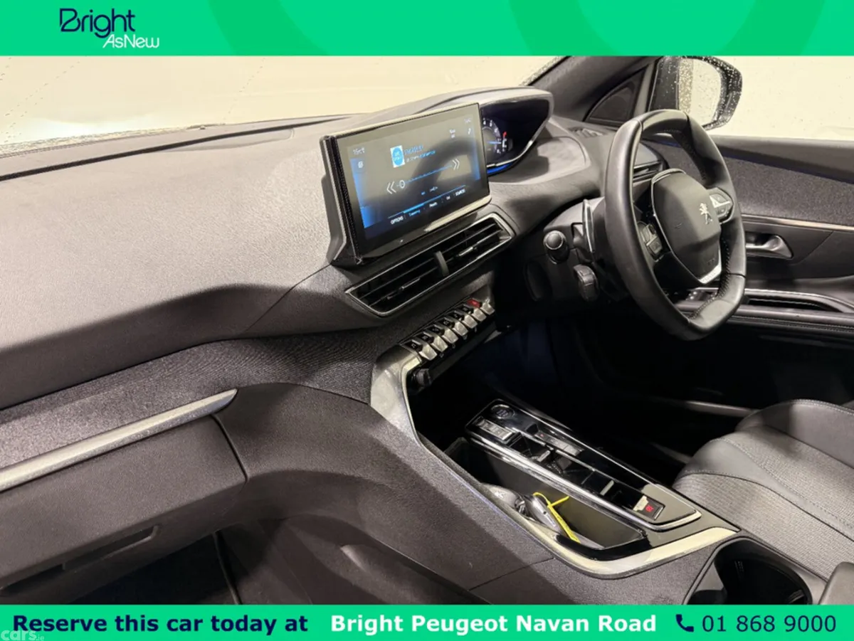 Peugeot 3008 MPV, Petrol, 2023, Blue