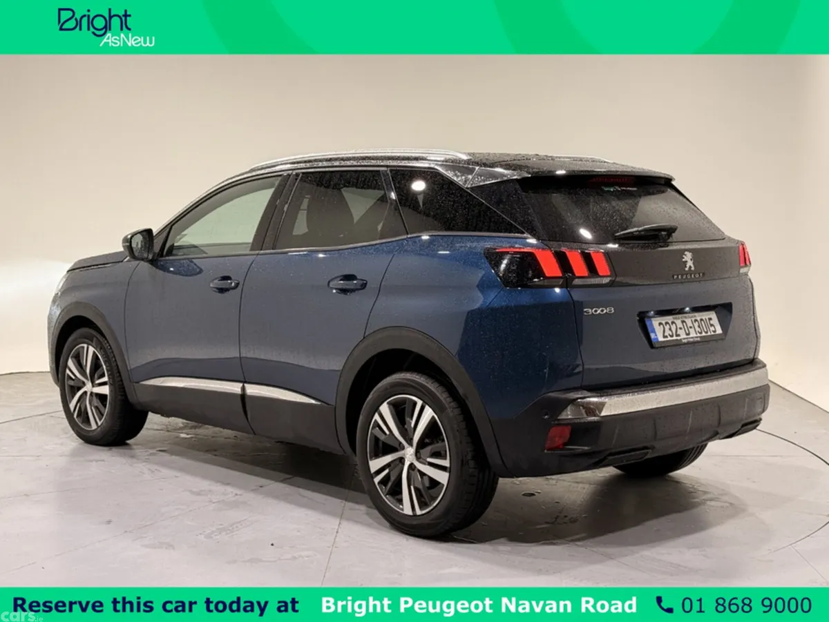 Peugeot 3008 MPV, Petrol, 2023, Blue
