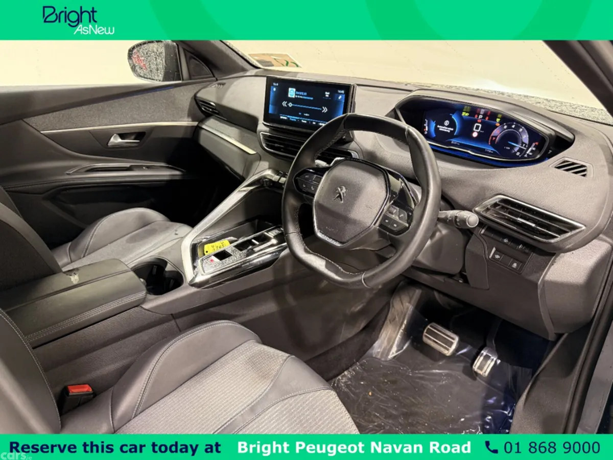 Peugeot 3008 MPV, Petrol, 2023, Blue