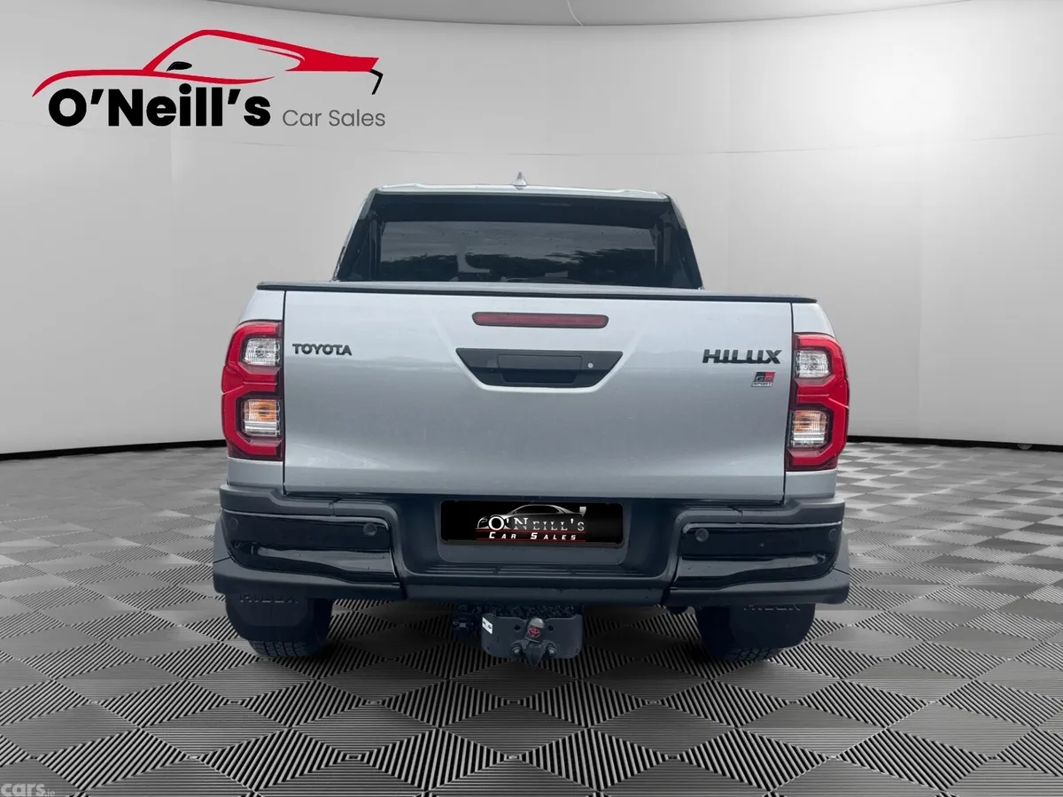 Toyota Hilux Pick Up, Diesel, 2025, Grey