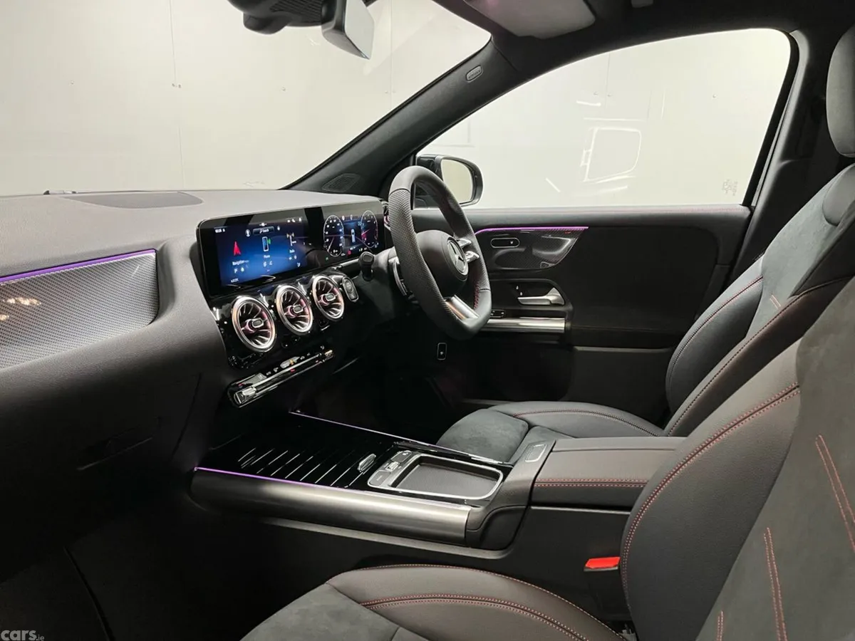 Mercedes-Benz GLA SUV, Petrol Hybrid, 2026, Black