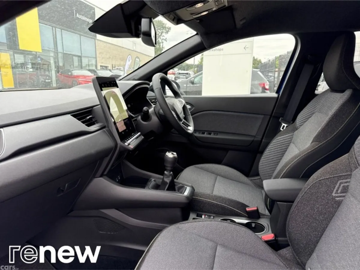 Renault Captur Hatchback, Petrol, 2026, Blue