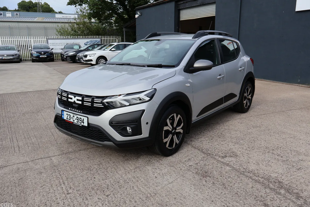 Dacia Sandero Stepway Hatchback, Petrol, 2023, Grey