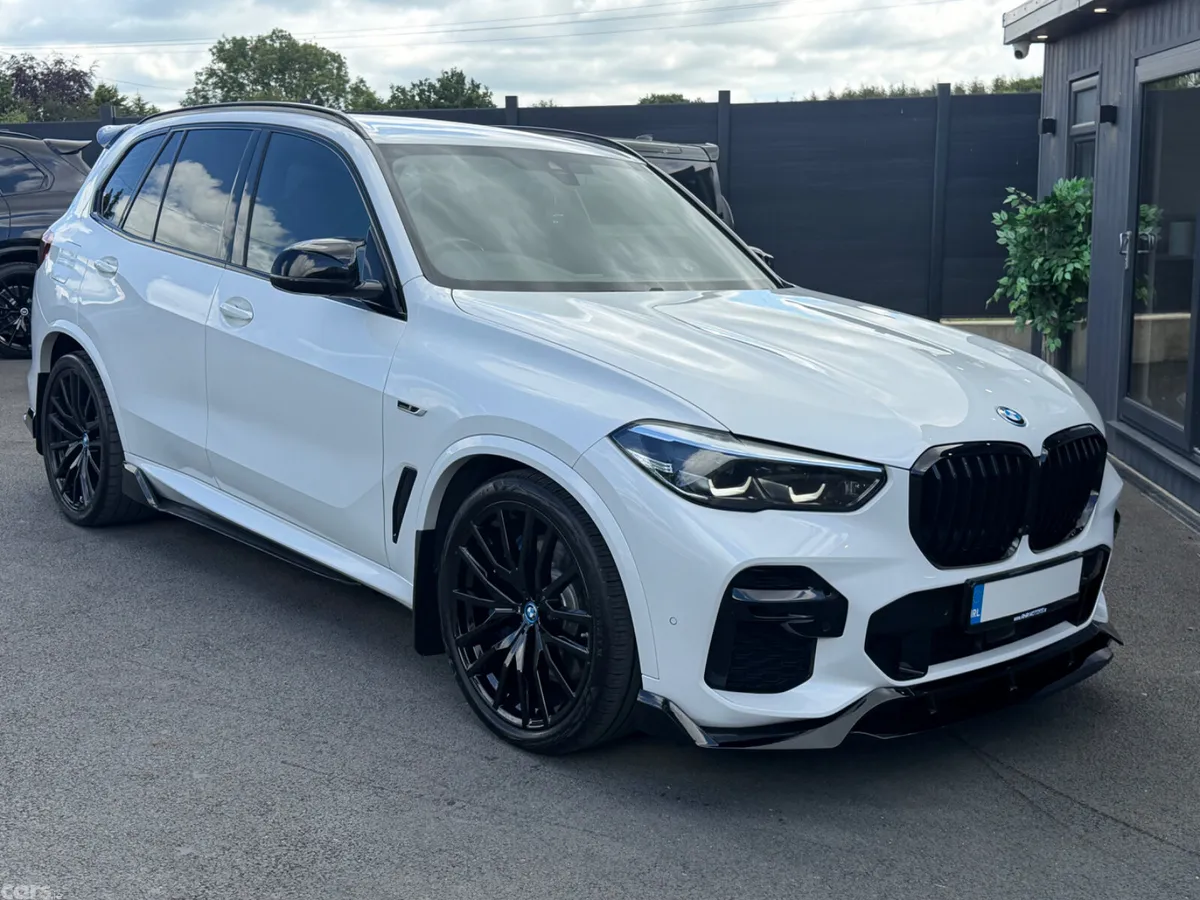BMW X5 SUV, Petrol Hybrid, 2022, White