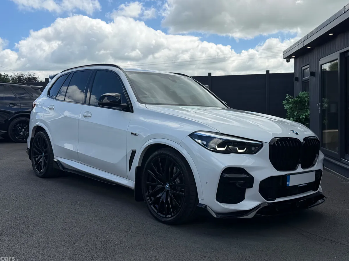 BMW X5 SUV, Petrol Hybrid, 2022, White