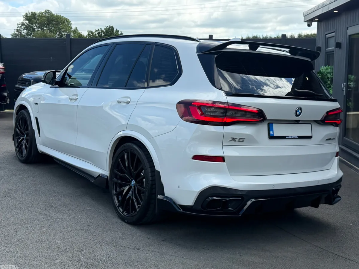 BMW X5 SUV, Petrol Hybrid, 2022, White