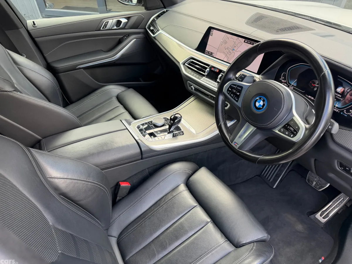 BMW X5 SUV, Petrol Hybrid, 2022, White