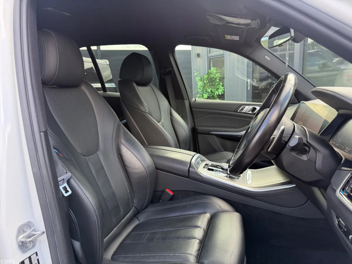 BMW X5 SUV, Petrol Hybrid, 2022, White