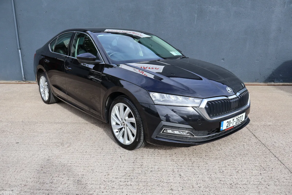 Skoda Octavia Saloon, Diesel, 2021, Black