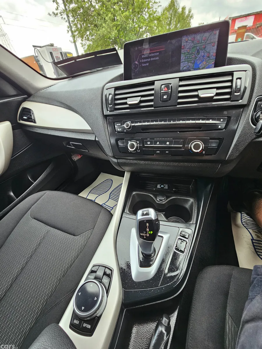 BMW 1-Series Hatchback, Petrol, 2014, Red