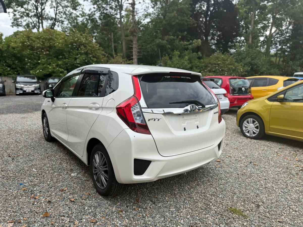 Honda Fit Hatchback, Petrol Hybrid, 2017, White