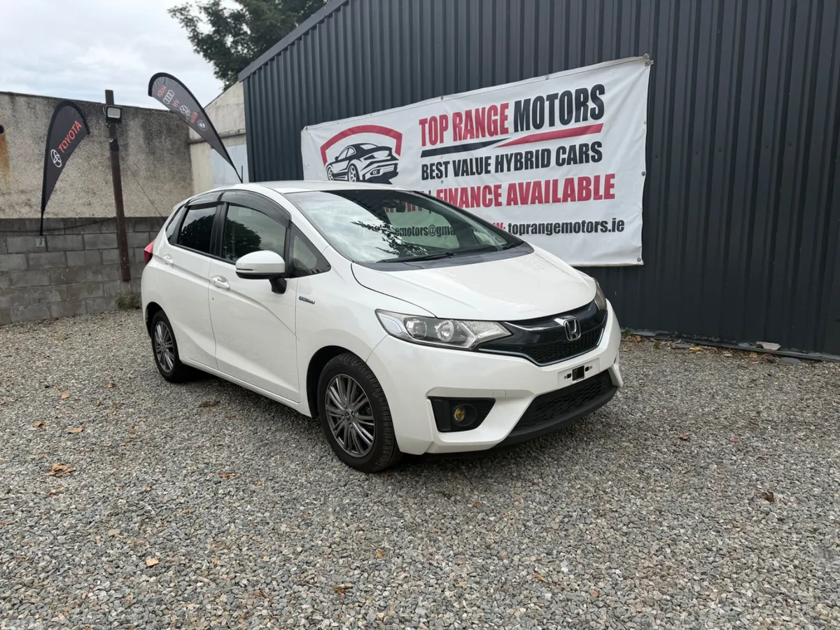 Honda Fit Hatchback, Petrol Hybrid, 2017, White