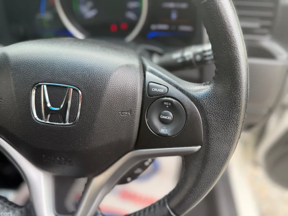 Honda Fit Hatchback, Petrol Hybrid, 2017, White
