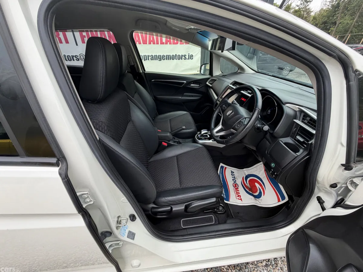 Honda Fit Hatchback, Petrol Hybrid, 2017, White