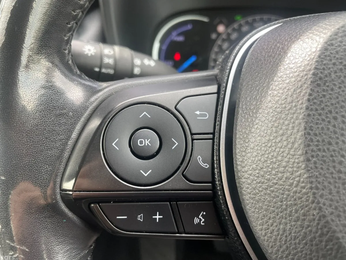 Toyota RAV4 SUV, Petrol Hybrid, 2019, Red