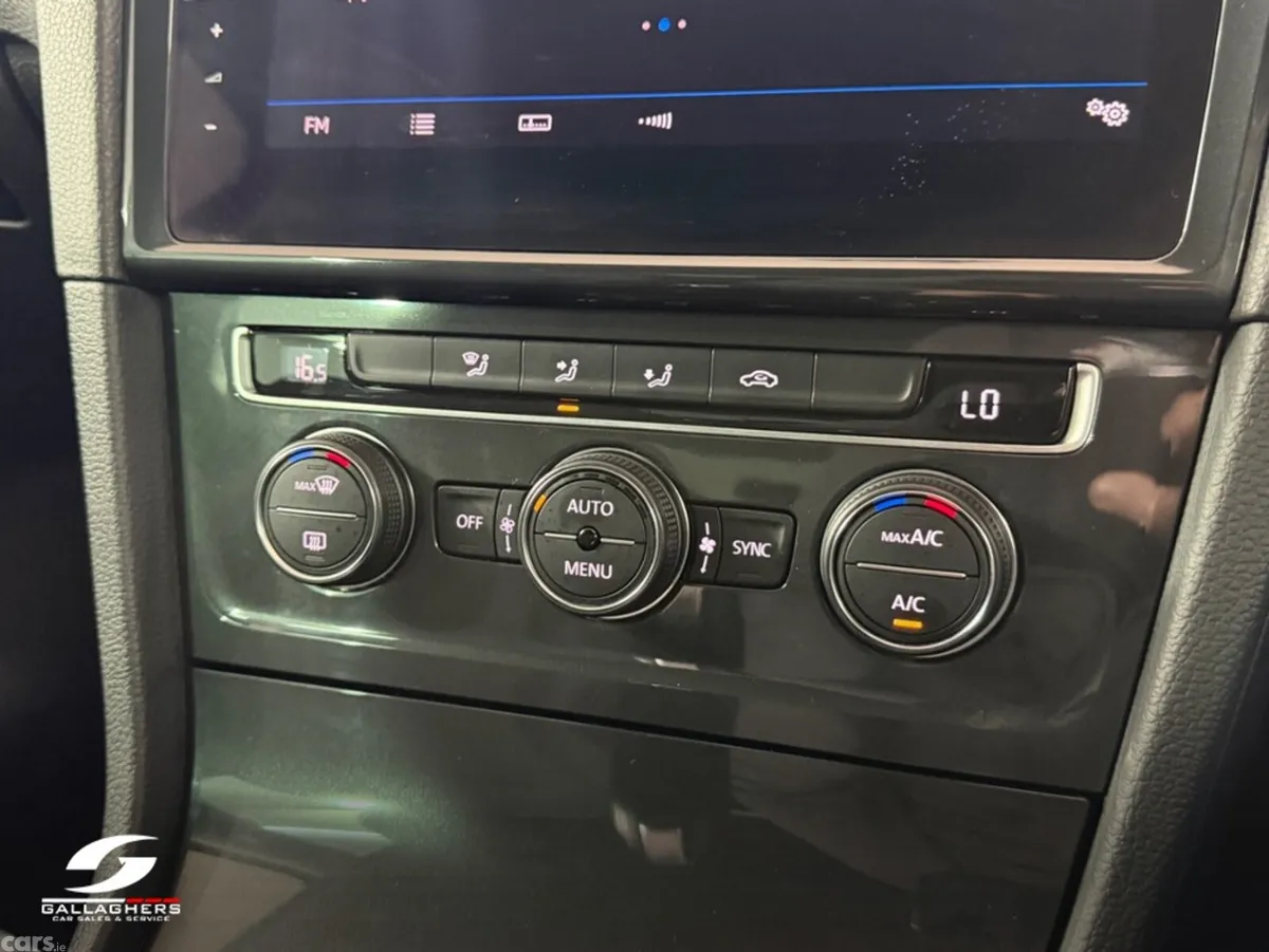Volkswagen Golf Hatchback, Diesel, 2020, Red
