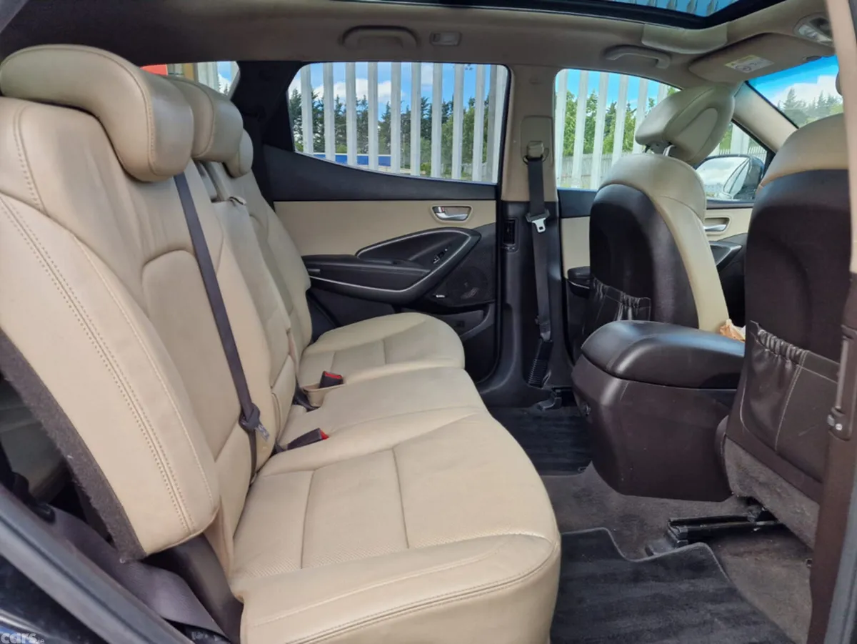 Hyundai Santa Fe MPV, Diesel, 2016, Black