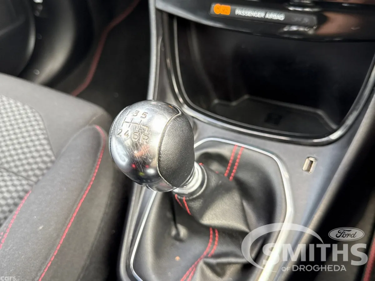 Ford Puma MPV, Petrol Hybrid, 2023, Grey