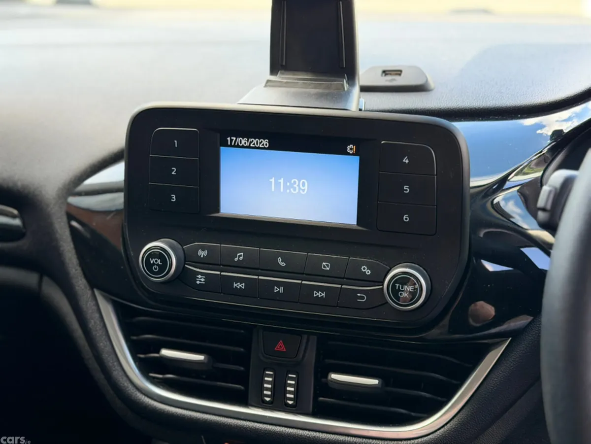Ford Fiesta Hatchback, Petrol, 2019, Grey